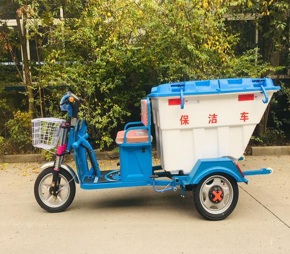 绿色科技赋能城市管理 柳州物业学校与环卫电动车辆的综合应用